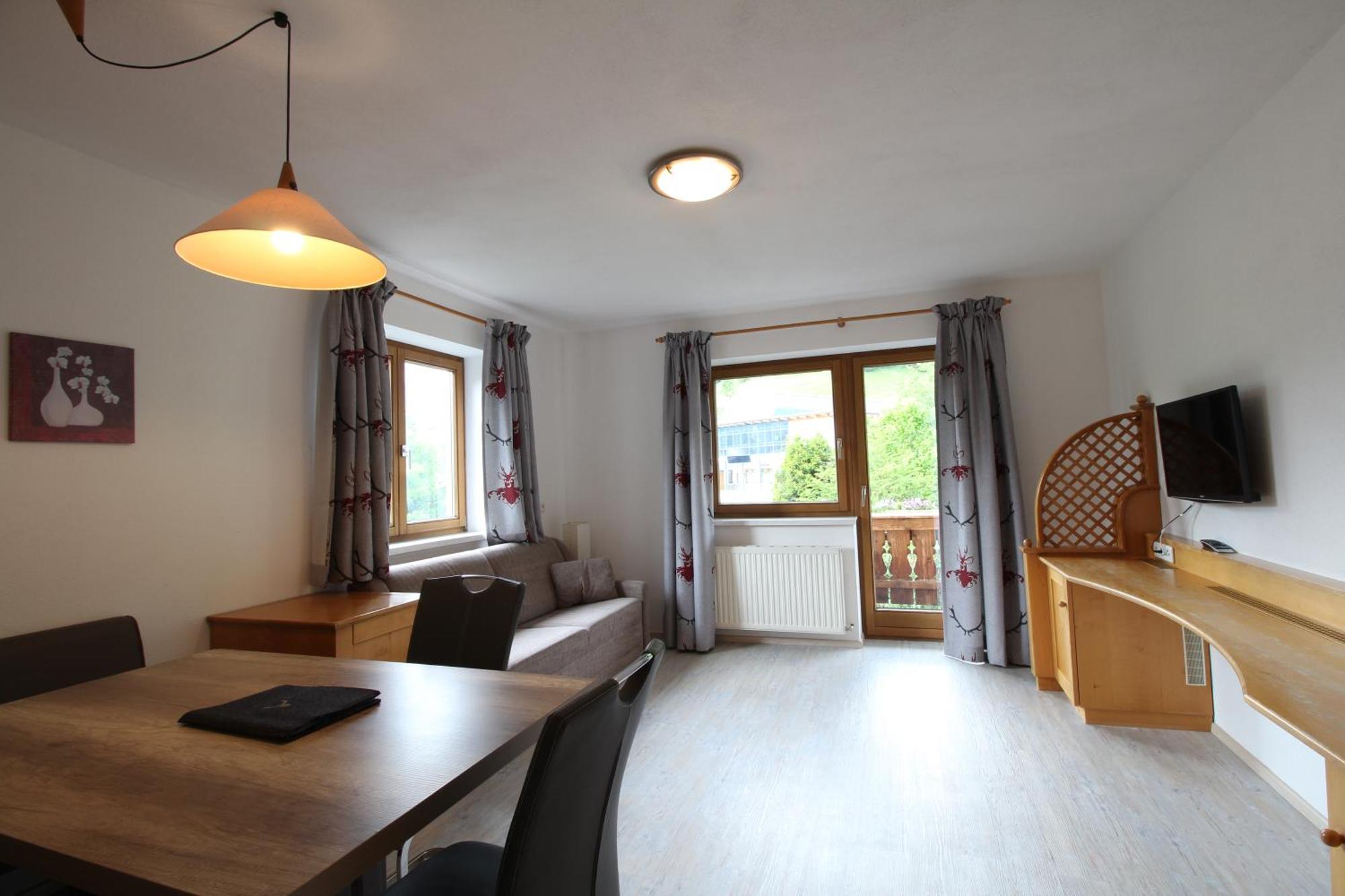 Appartements Alpenland Lermoos Ngoại thất bức ảnh